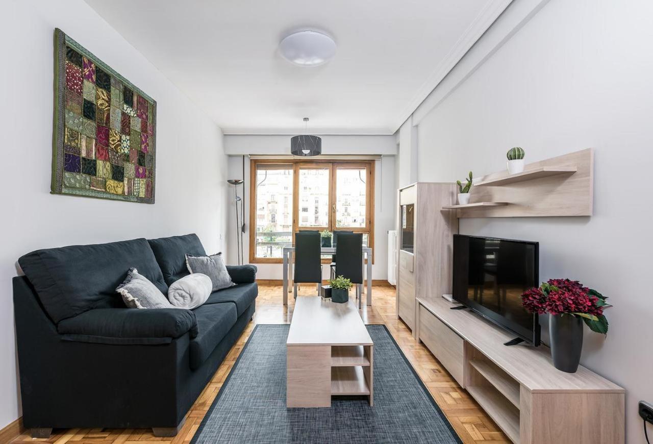 Zurriola Surf Apartment Сан Себастиан Екстериор снимка