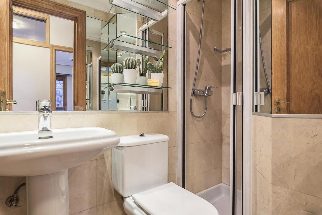 Zurriola Surf Apartment Сан Себастиан Екстериор снимка