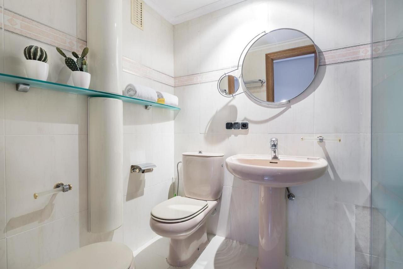 Zurriola Surf Apartment Сан Себастиан Екстериор снимка