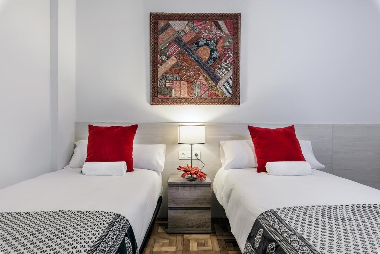Zurriola Surf Apartment Сан Себастиан Екстериор снимка