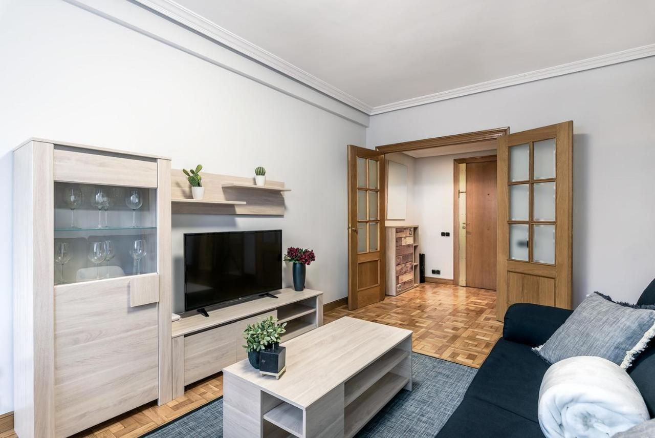 Zurriola Surf Apartment Сан Себастиан Екстериор снимка